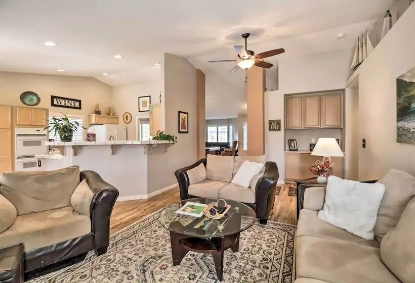 Reno Home W/ Private Yard + Hot Tub