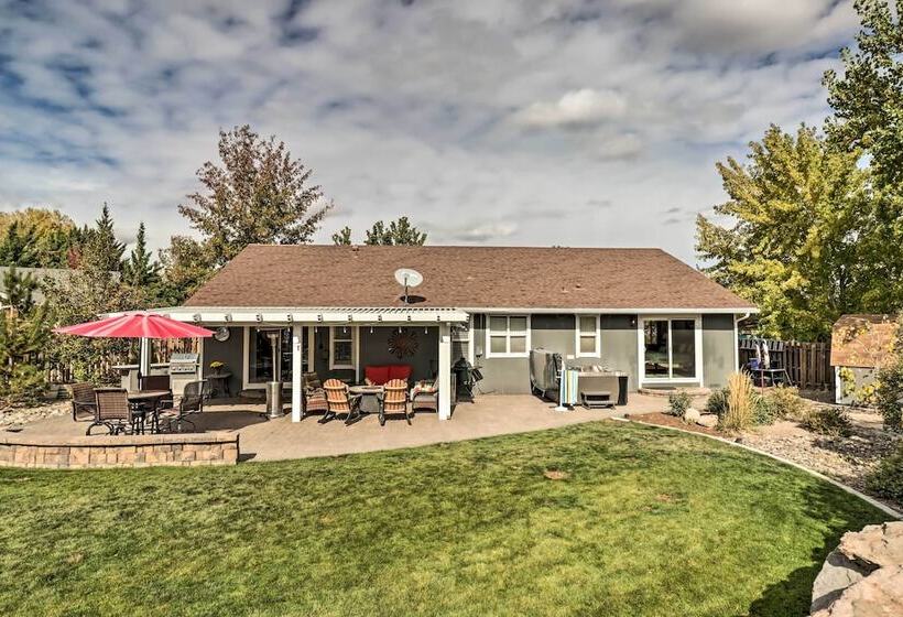 Reno Home W/ Private Yard + Hot Tub