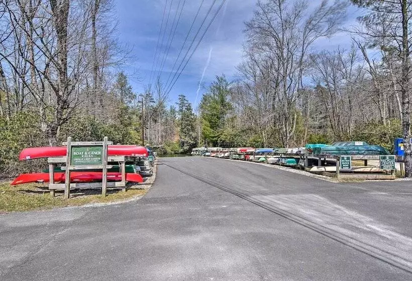 Riverfront Newland Home W/ Pool & Golf Club Access