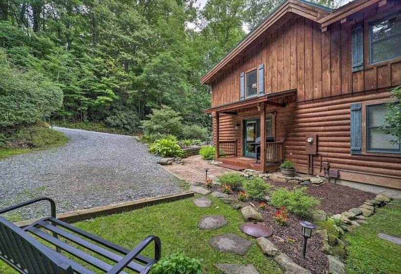 Peaceful  Rocky Creek Cabin  W/ Hot Tub & Views!