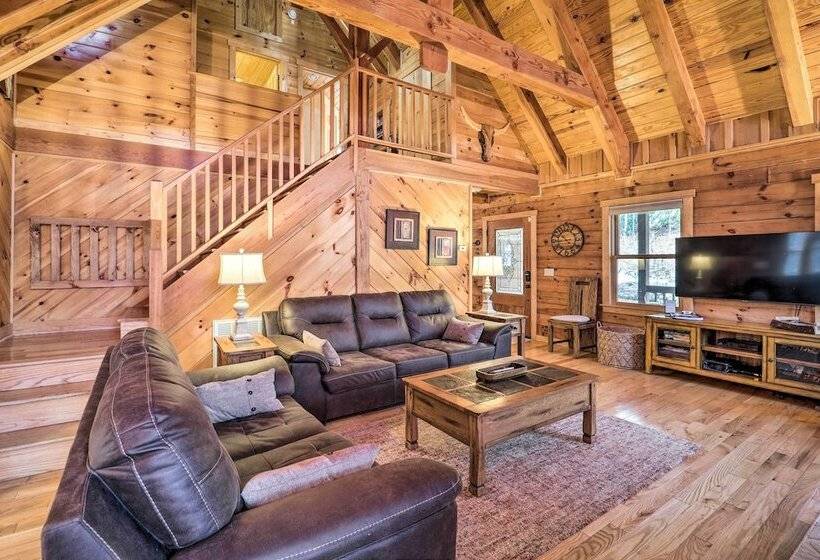 Peaceful  Rocky Creek Cabin  W/ Hot Tub & Views!