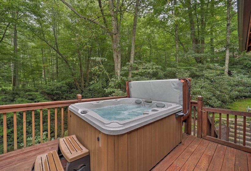 Peaceful  Rocky Creek Cabin  W/ Hot Tub & Views!