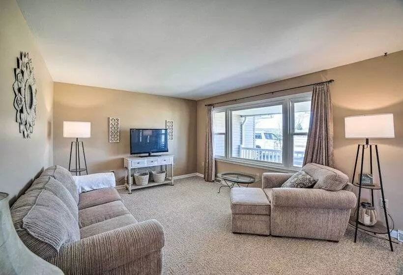 Rural Seneca House W/ Yard Near I 80