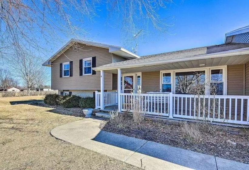 Rural Seneca House W/ Yard Near I 80