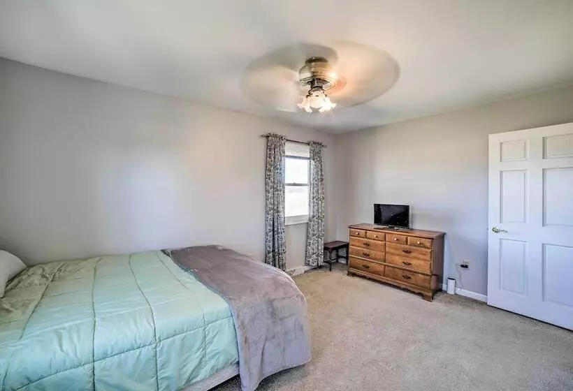 Rural Seneca House W/ Yard Near I 80