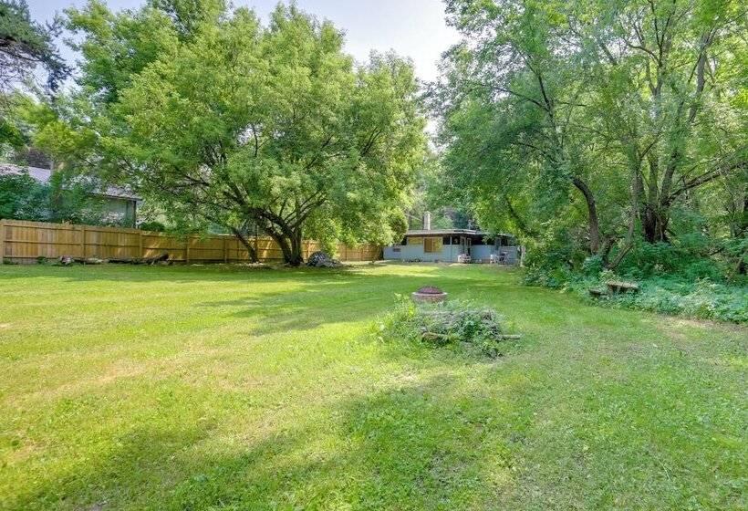 Rustic Cottage With Fire Pit & Private Yard!