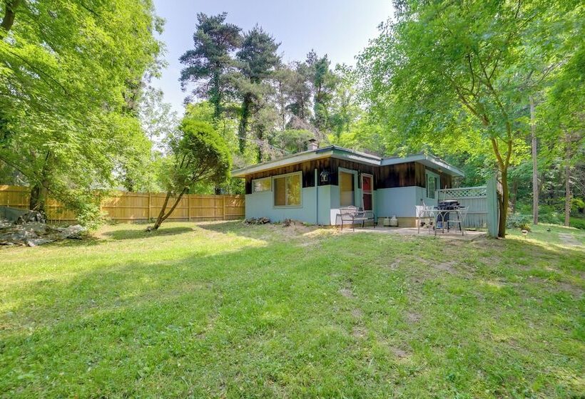 Rustic Cottage With Fire Pit & Private Yard!