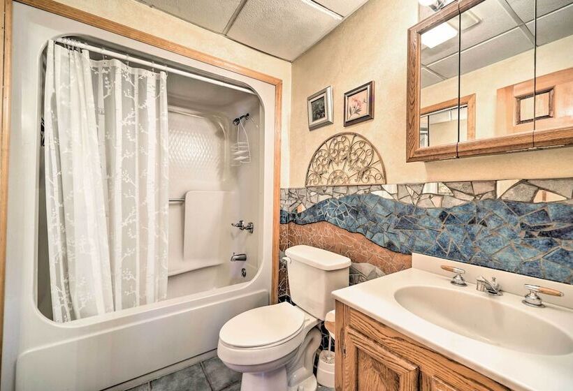 Pet Friendly New York Cabin W/ Hot Tub & Game Room