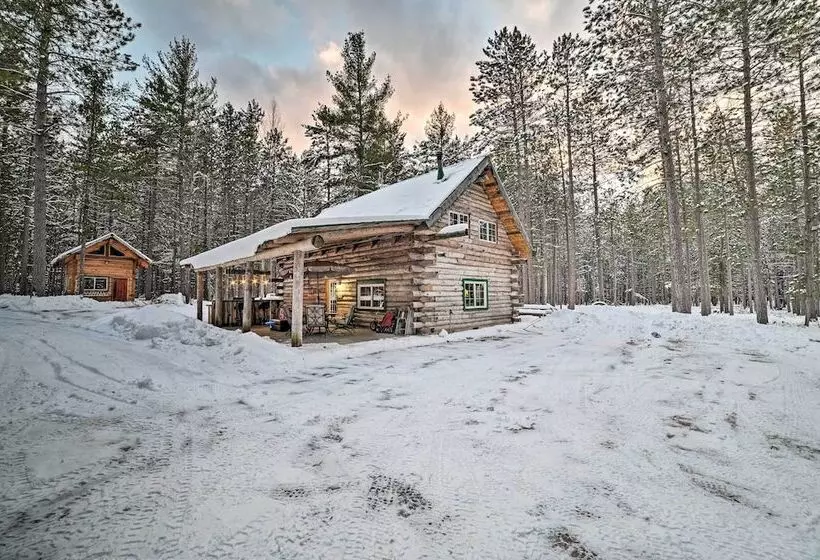 Secluded Vanderbilt Cabin, 9 Mi To Treetops!