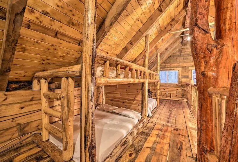 Secluded Vanderbilt Cabin, 9 Mi To Treetops!