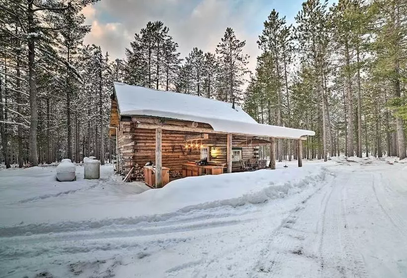 Secluded Vanderbilt Cabin, 9 Mi To Treetops!