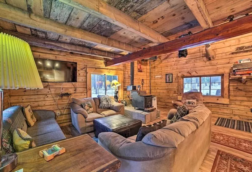 Secluded Vanderbilt Cabin, 9 Mi To Treetops!