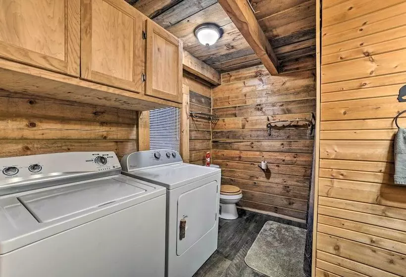 Secluded Vanderbilt Cabin, 9 Mi To Treetops!