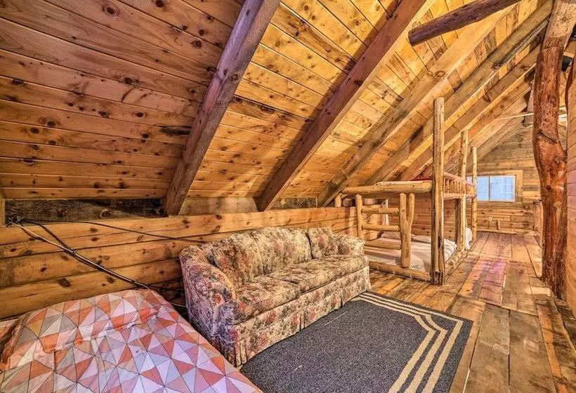 Secluded Vanderbilt Cabin, 9 Mi To Treetops!