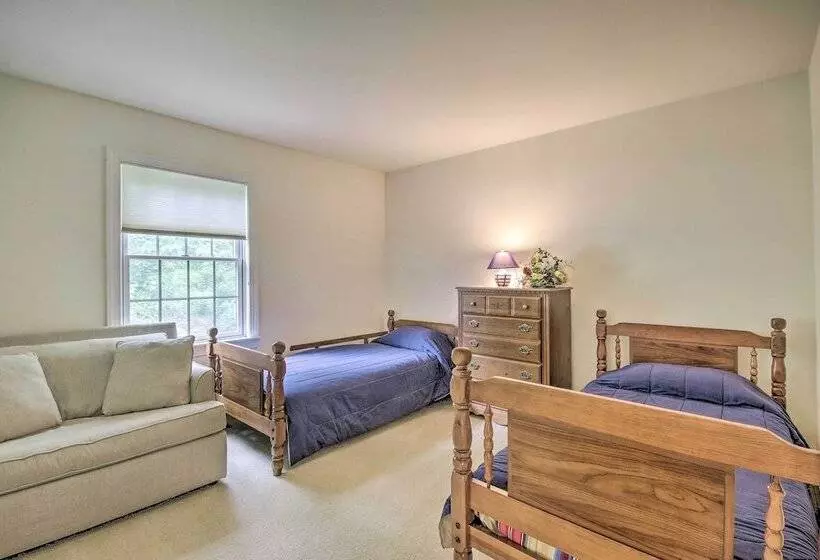 Spacious Mercersburg Home At Whitetail Resort