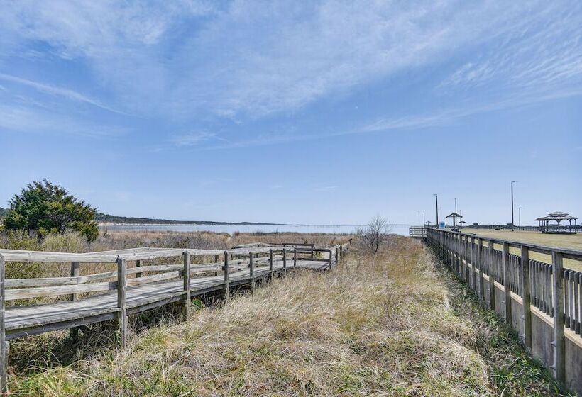 Stunning Cape Charles Retreat ~ 1 Mi To Beach