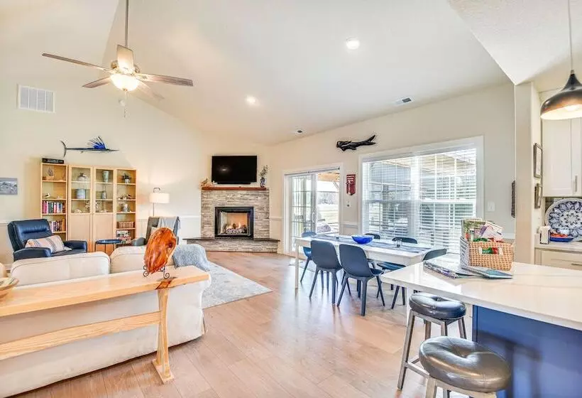 Stunning Cape Charles Retreat ~ 1 Mi To Beach