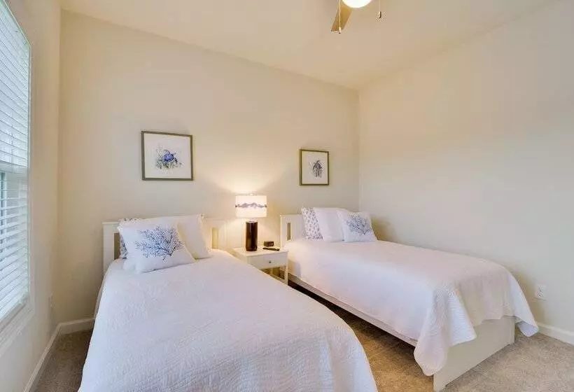 Stunning Cape Charles Retreat ~ 1 Mi To Beach