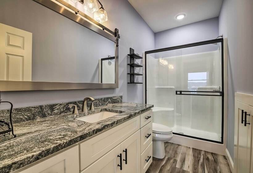 Tennessee Vacation Rental: Boat Slip Access!