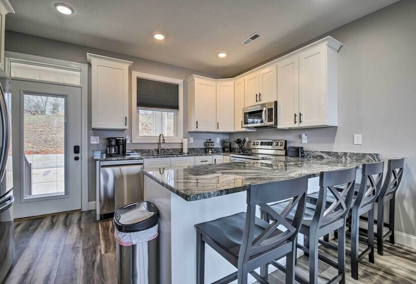 Tennessee Vacation Rental: Boat Slip Access!