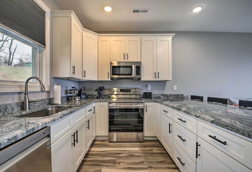 Tennessee Vacation Rental: Boat Slip Access!