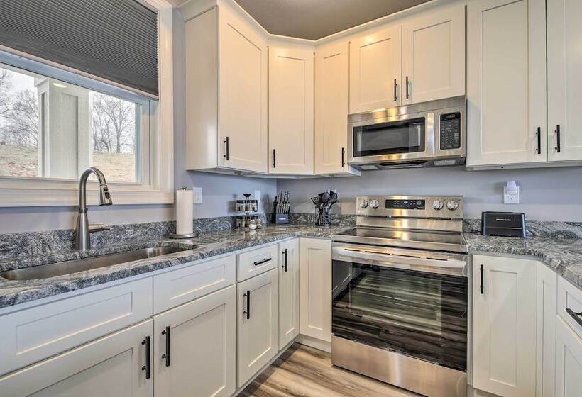 Tennessee Vacation Rental: Boat Slip Access!