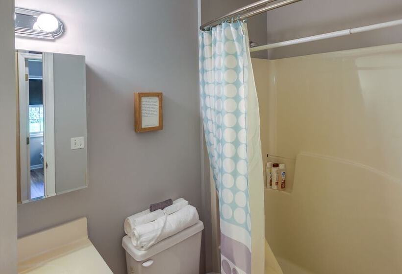 Tracy City Home Near South Cumberland State Park!