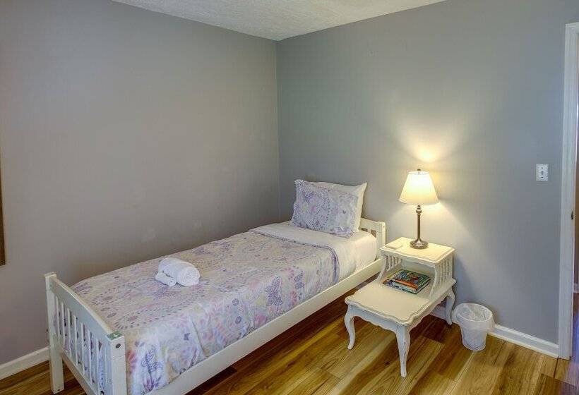 Tracy City Home Near South Cumberland State Park!