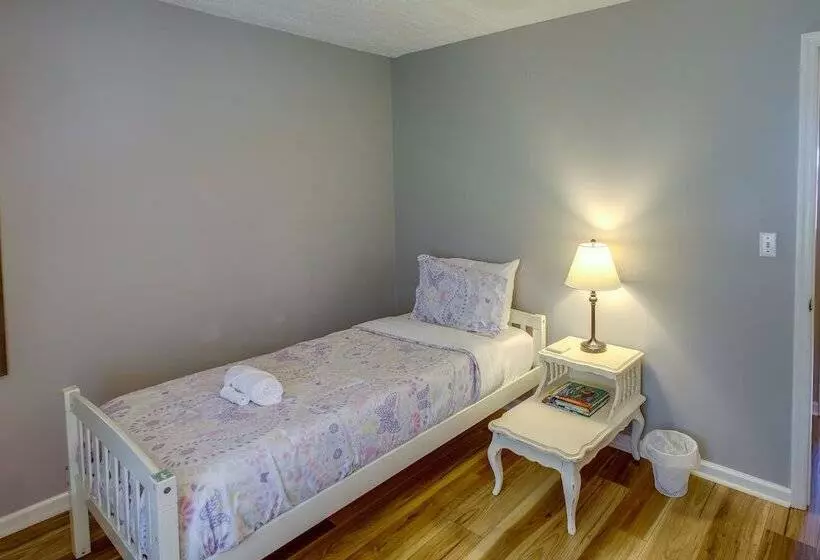 Tracy City Home Near South Cumberland State Park!