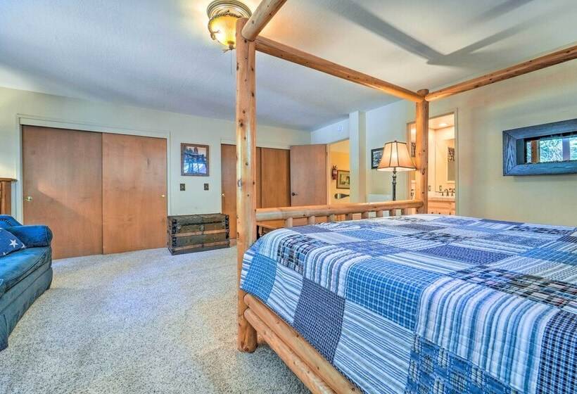 Near Lake: Cabin W/ Fire Pit & Grill In Truckee!