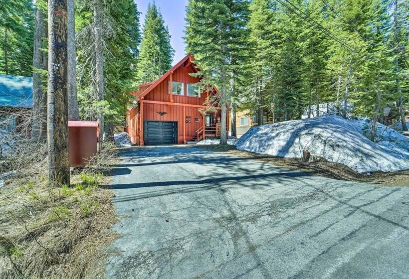 Near Lake: Cabin W/ Fire Pit & Grill In Truckee!