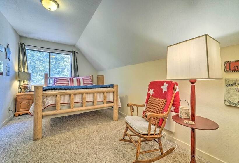 Near Lake: Cabin W/ Fire Pit & Grill In Truckee!