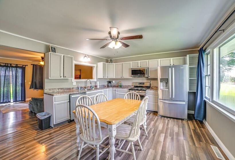 Vick S Hunting Lodge  Near Fishing + Hiking