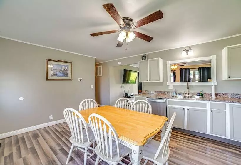 Vick S Hunting Lodge  Near Fishing + Hiking