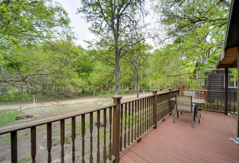 Winery Cabin In Fredericksburg W/ Wraparound Deck!