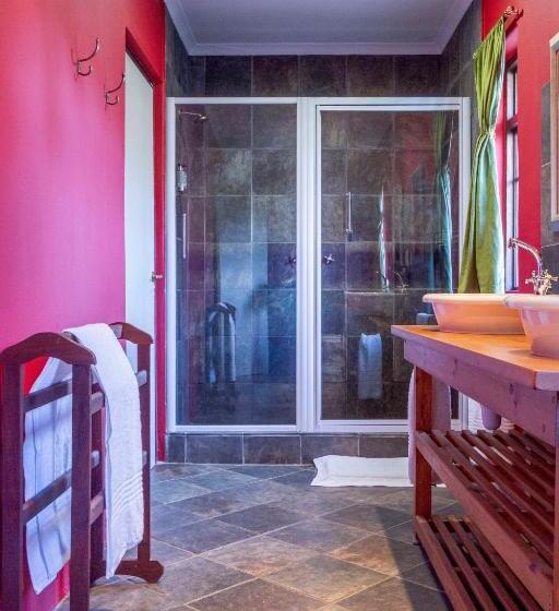 مبيت وإفطار Airlies Guest House