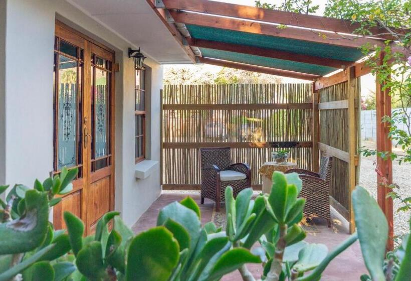 مبيت وإفطار Airlies Guest House