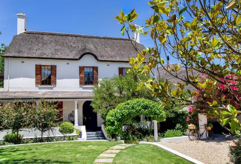 مبيت وإفطار Airlies Guest House