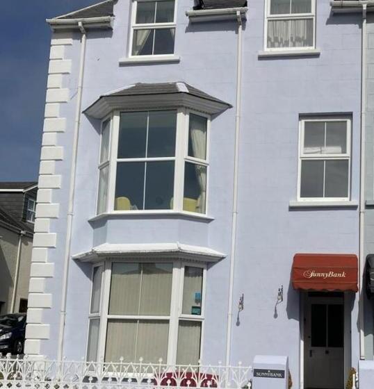 ベッドアンドブレックファースト Sunny Bank Guest House