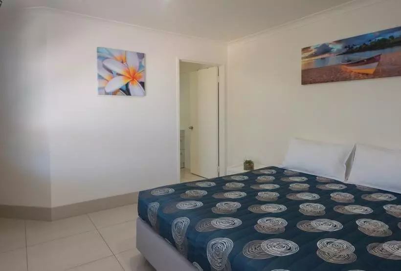 Bilinga Beach Motel