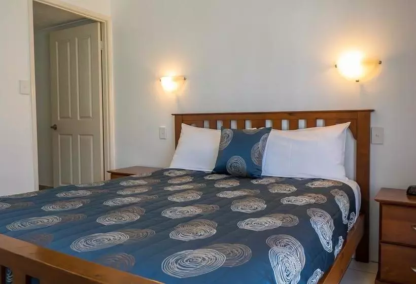 Bilinga Beach Motel