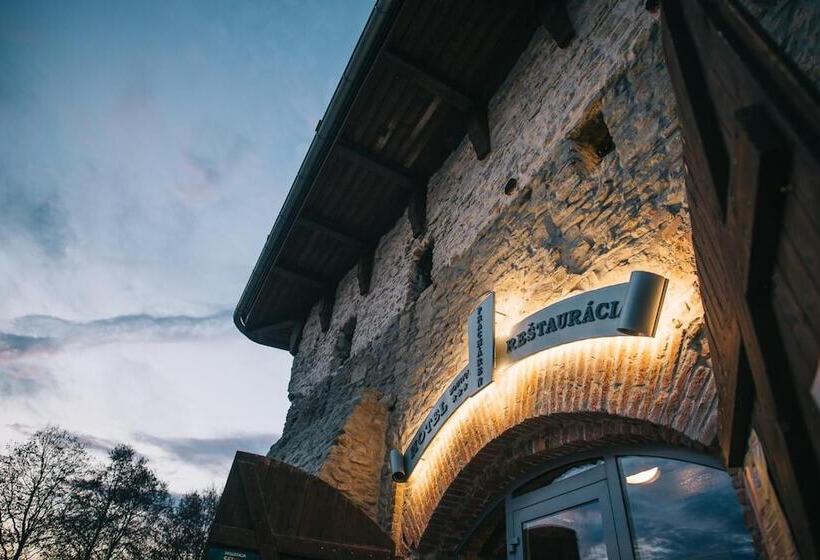 Boutique Hotel Pracháreň