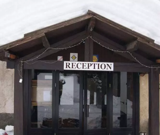 ホテル Auberge De Violaine