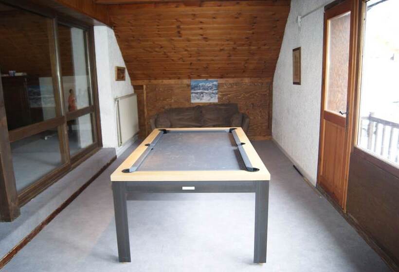 ホテル Auberge De Violaine