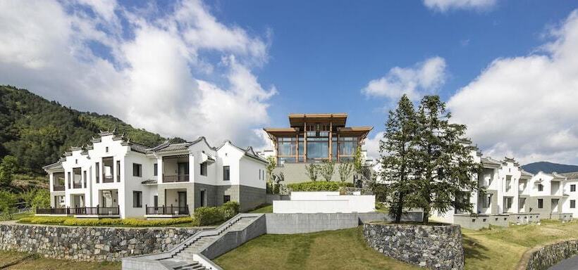 Banyan Tree Hotel Huangshan The Ancient Charm Of Huizhou, A Paradise