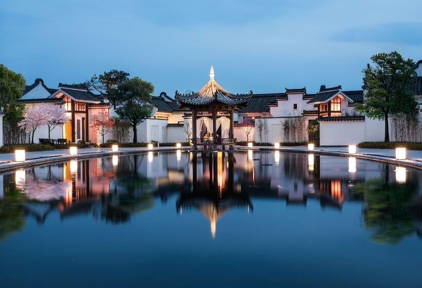 Banyan Tree Hotel Huangshan The Ancient Charm Of Huizhou, A Paradise