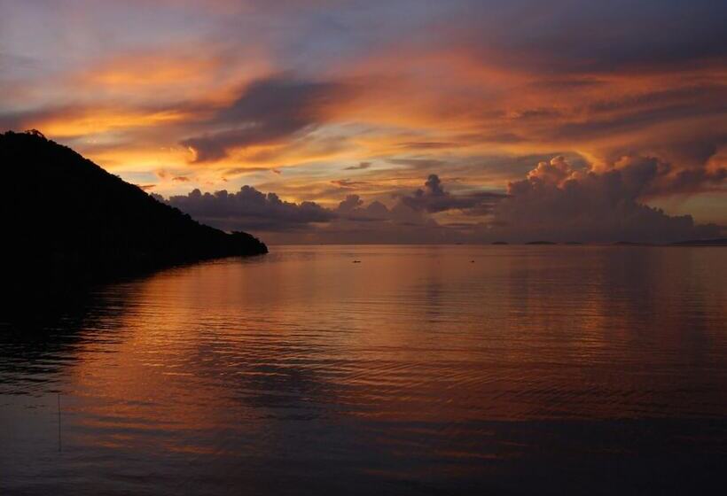 فندق Blue Crystal Beach Resort