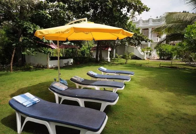 Hotelli Blue Crystal Beach Resort