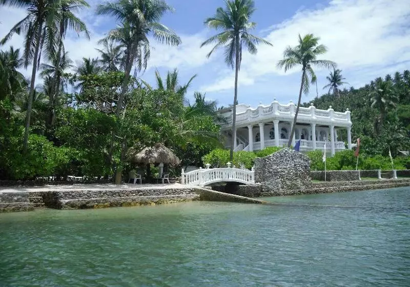 Hotelli Blue Crystal Beach Resort