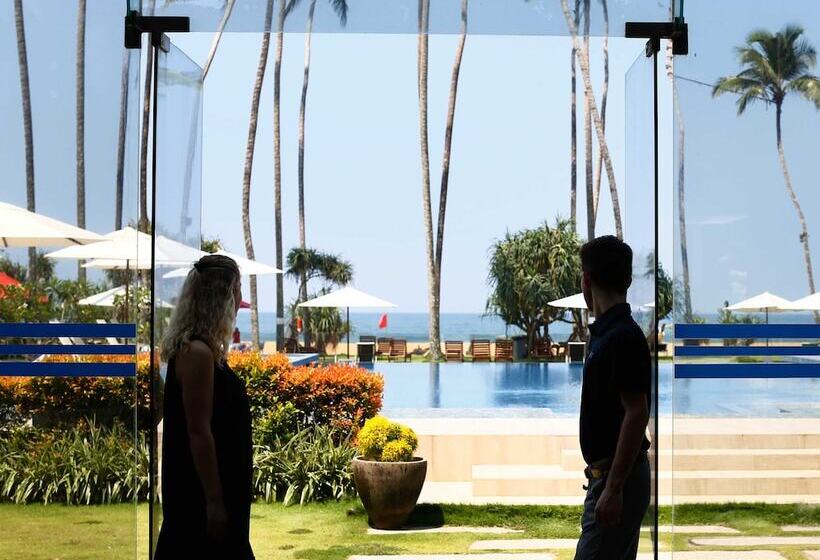 호텔 Club Waskaduwa Beach Resort & Spa